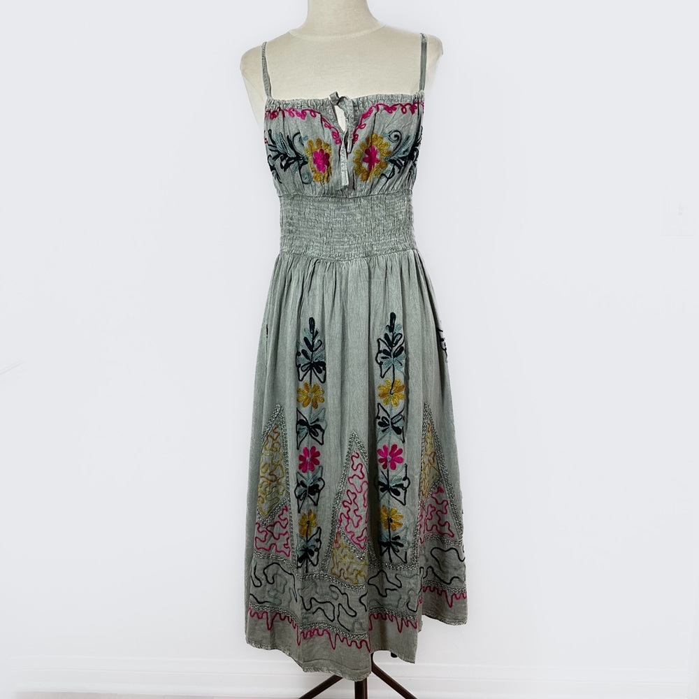 Beautiful embroidered 100% viscose dress with smocked raised waist in Dark Gray